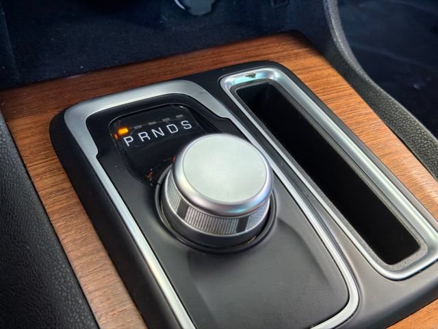 Used 2018 Chrysler 300 C w/ Safetytec Plus Group RWD image 26