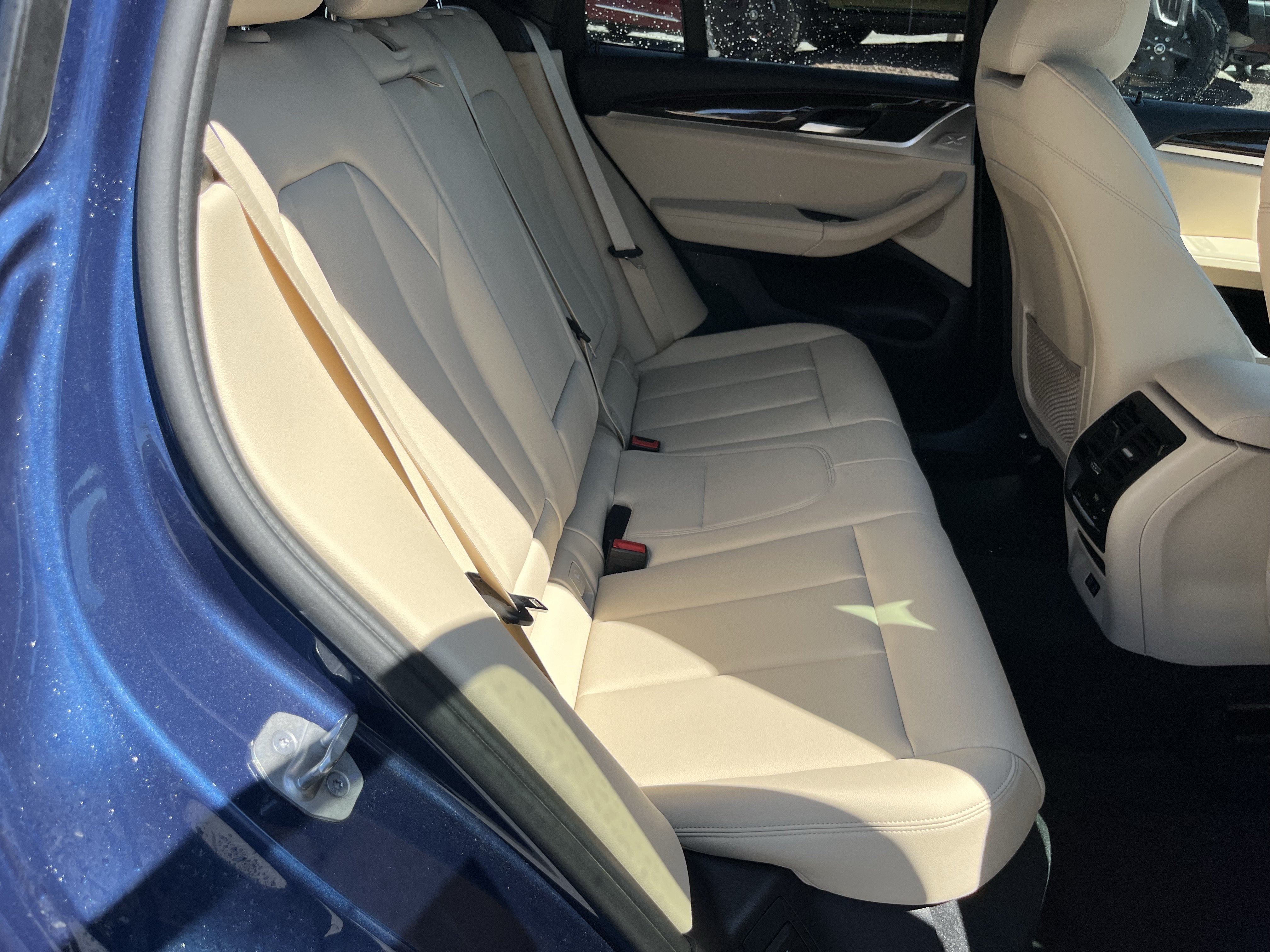 Used 2021 BMW X3 xDrive30i w/ Convenience Package AWD/4WD image 4