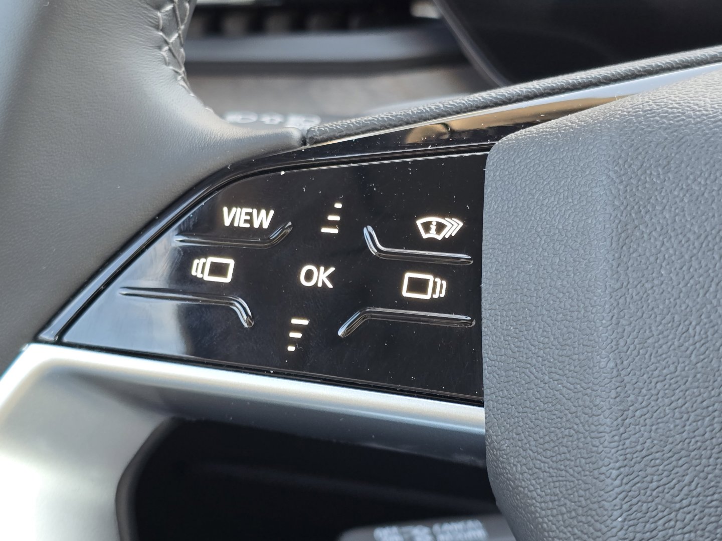 Certified 2025 Audi Q5 Prestige image 24