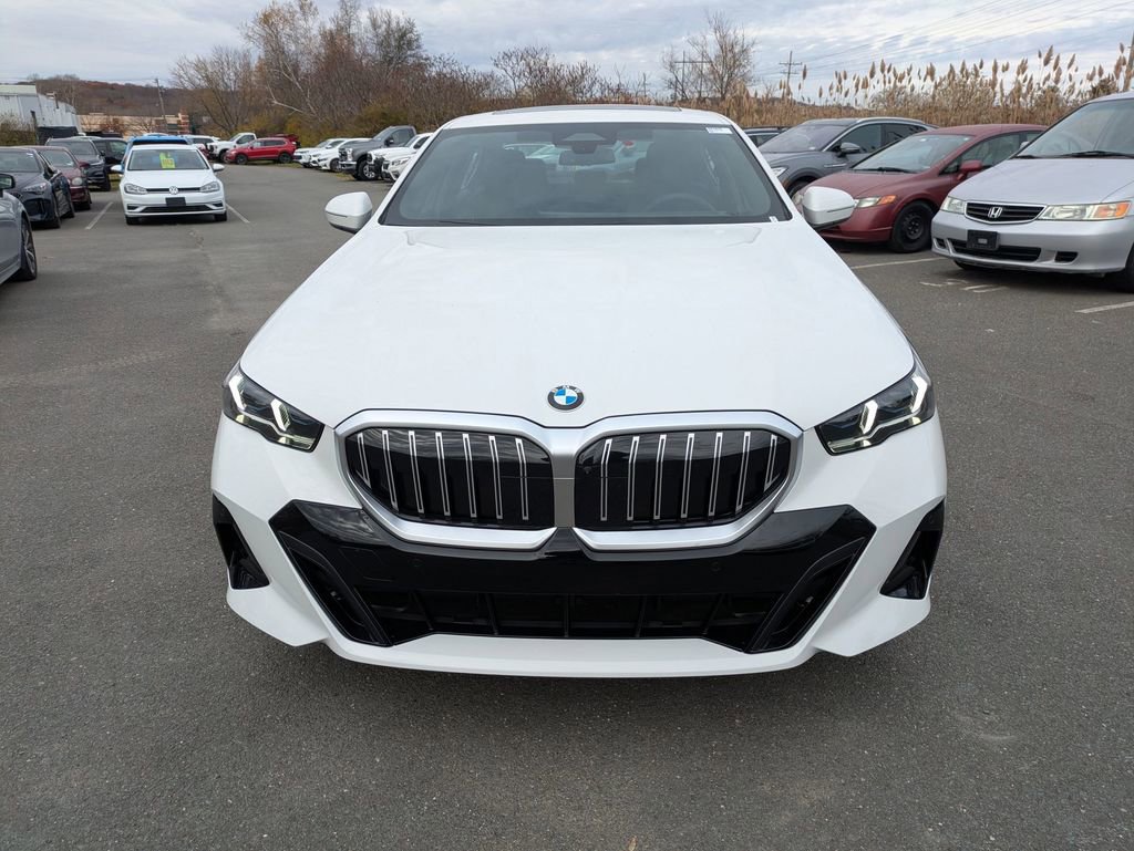 New 2026 BMW 530i xDrive w/ M Sport Package image 8