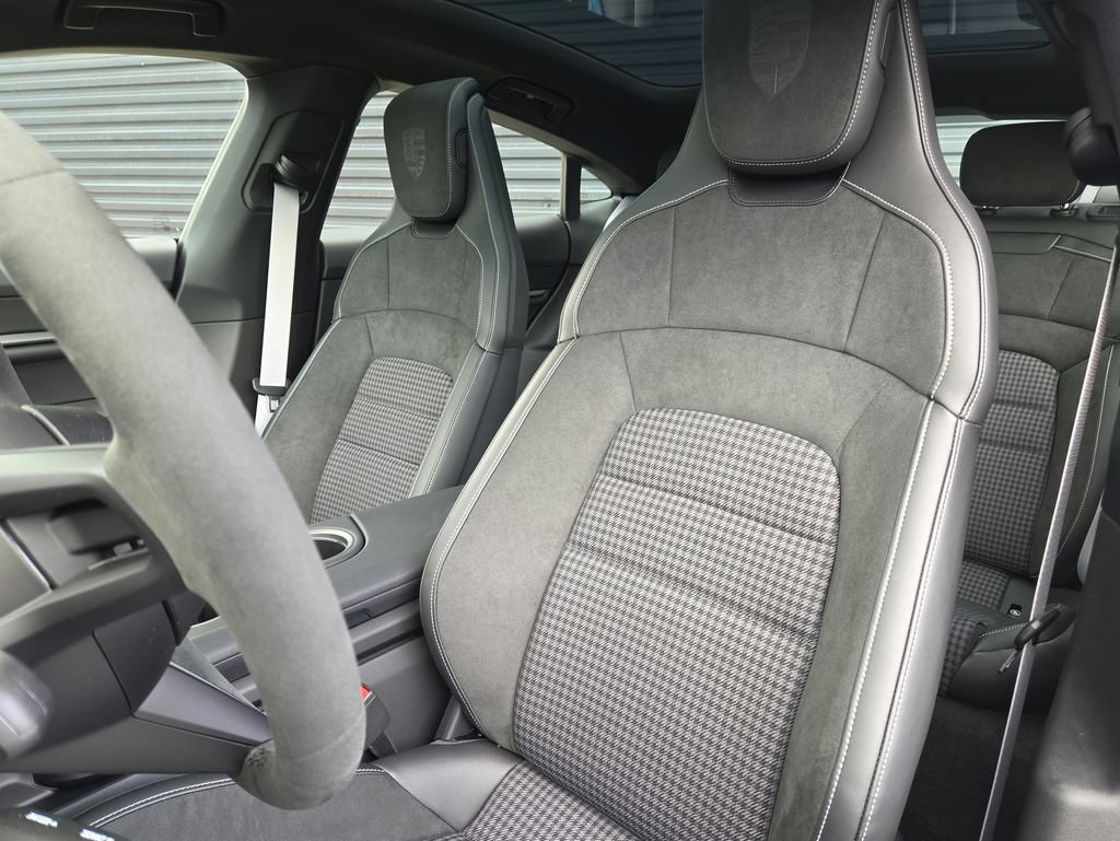 New 2026 Porsche Taycan AWD/4WD image 5