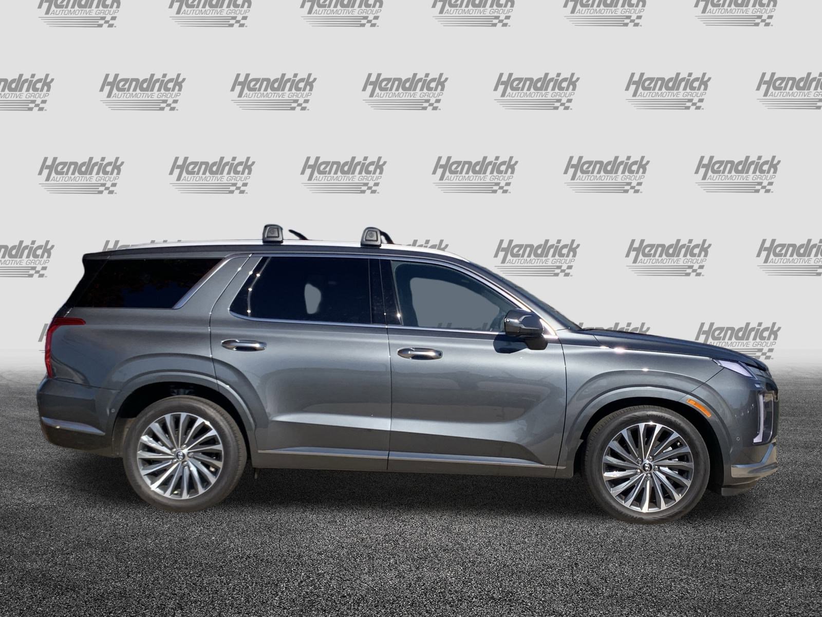 Used 2024 Hyundai Palisade Calligraphy image 11