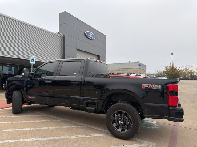 Used 2025 Ford F250 XL w/ STX Appearance Package image 9