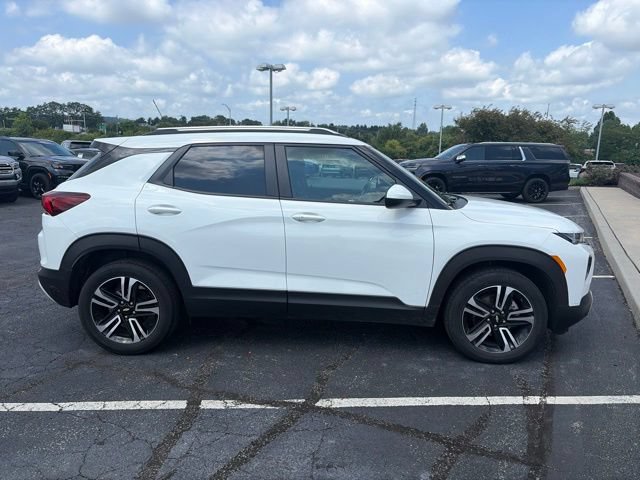 Used 2023 Chevrolet TrailBlazer LT FWD image 5