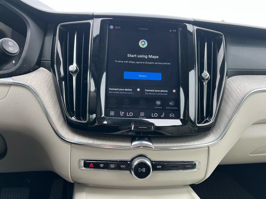 Certified 2023 Volvo XC60 B6 Ultimate w/ Protection Package Premier AWD/4WD image 14