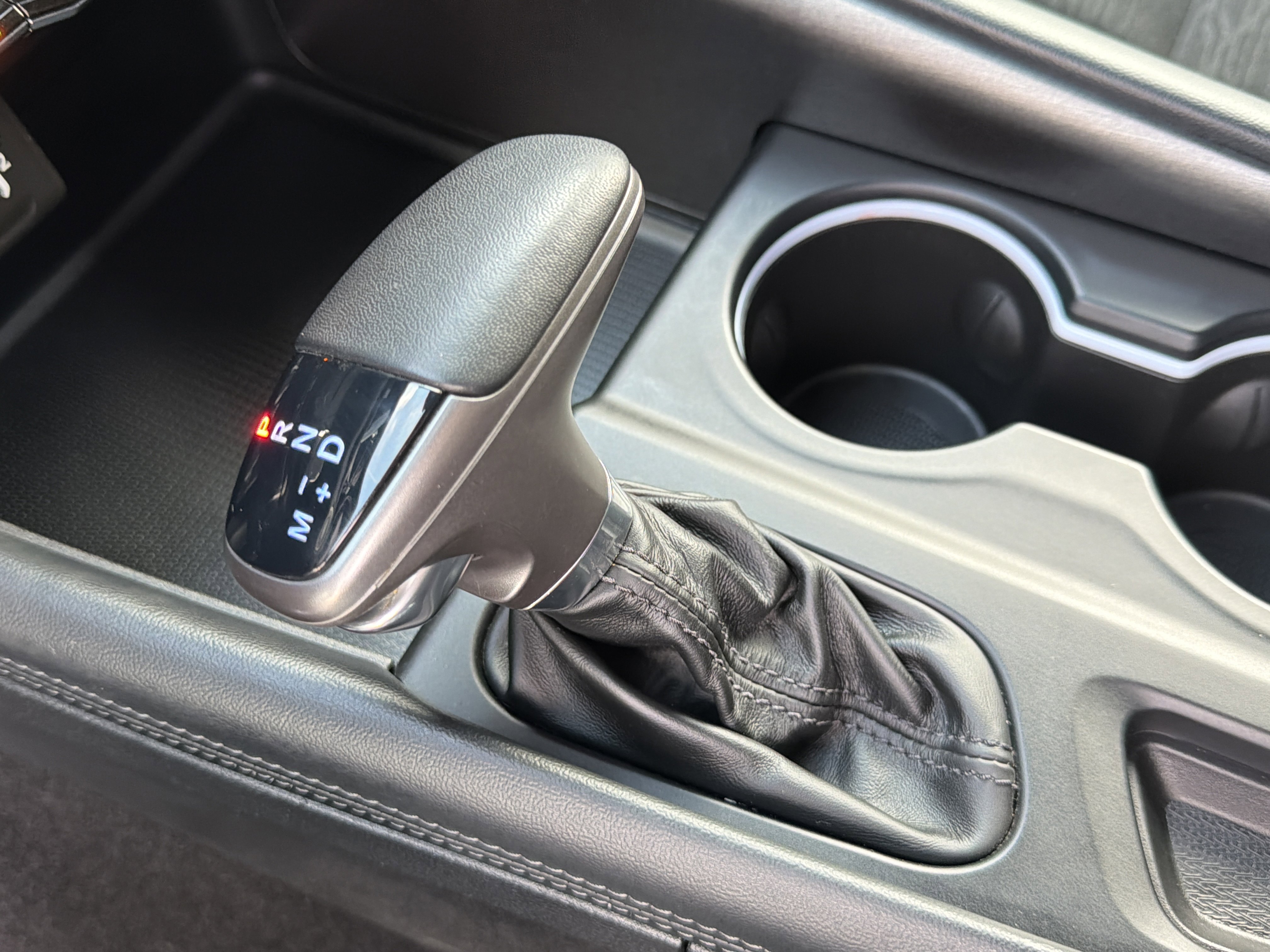 Used 2024 Dodge Durango SXT image 33