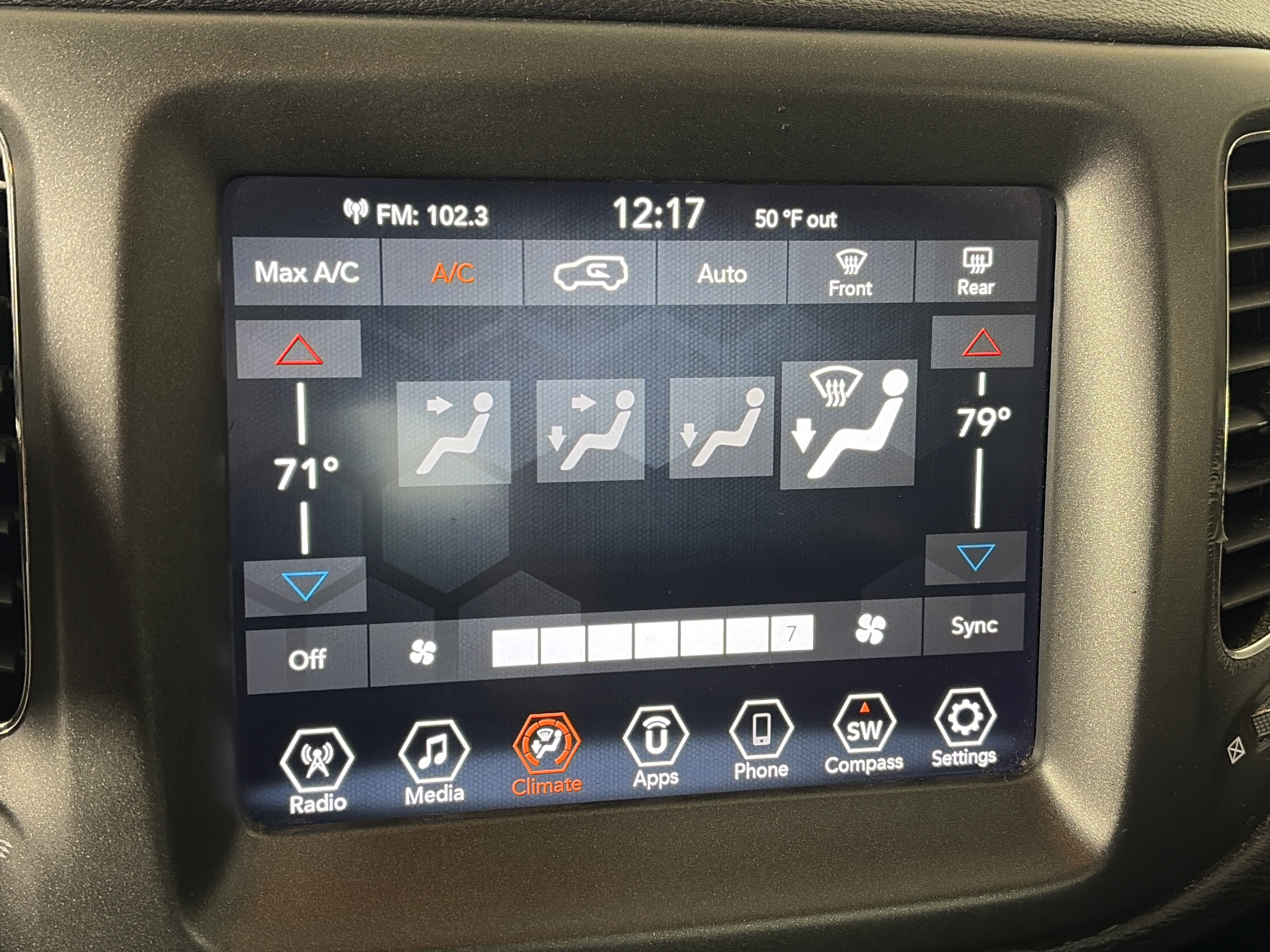 Used 2020 Jeep Compass Trailhawk image 20