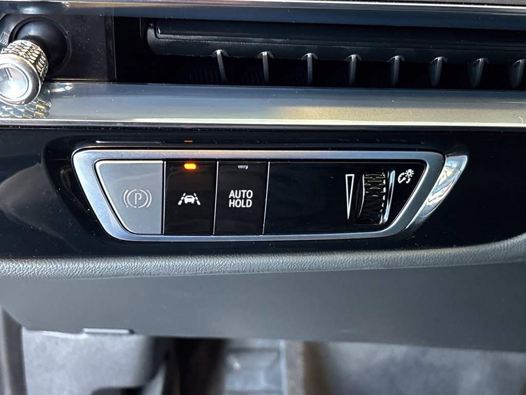 Used 2024 Cadillac Lyriq Tech RWD image 30
