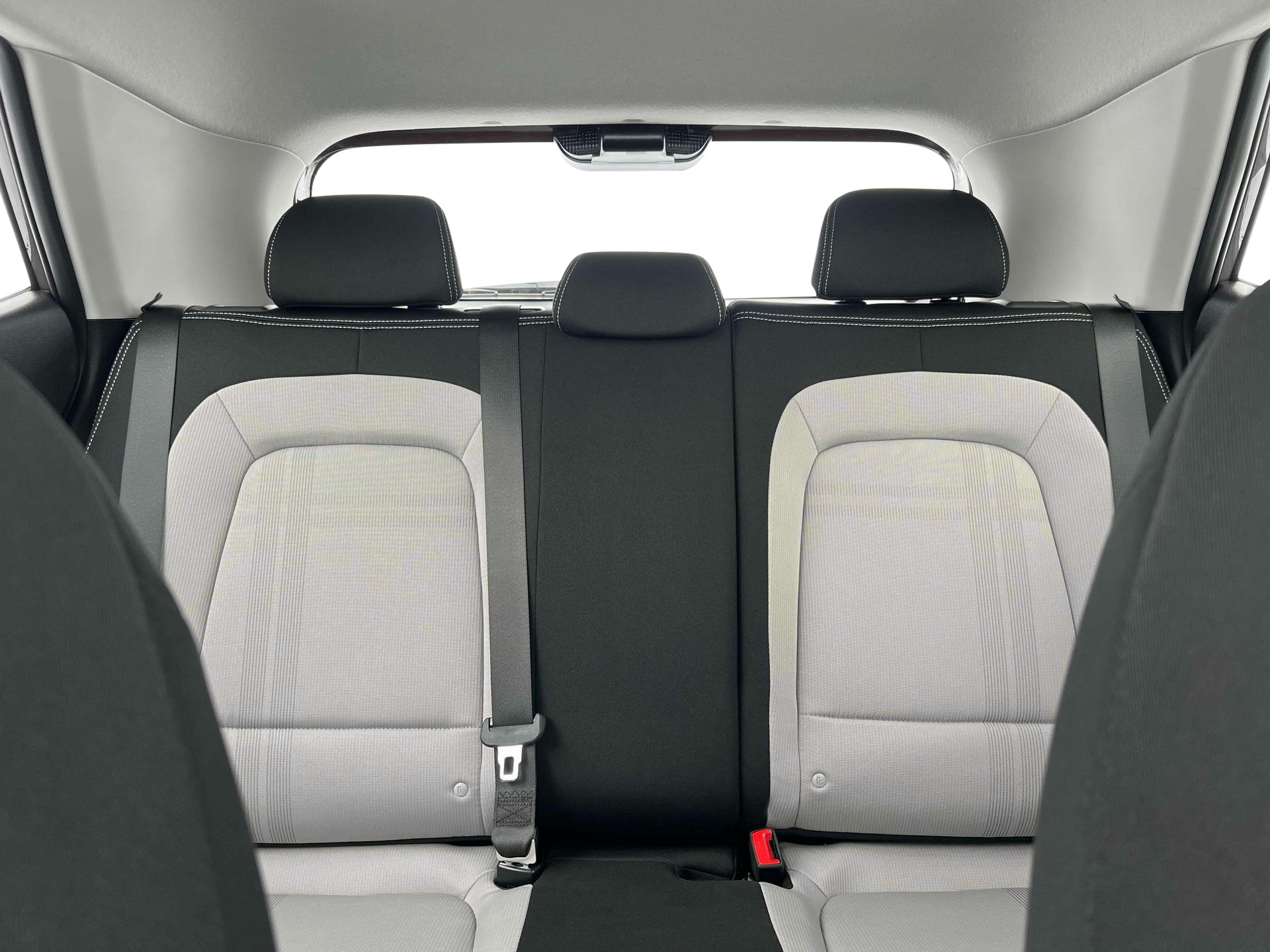 New 2025 Hyundai Venue SEL FWD image 33