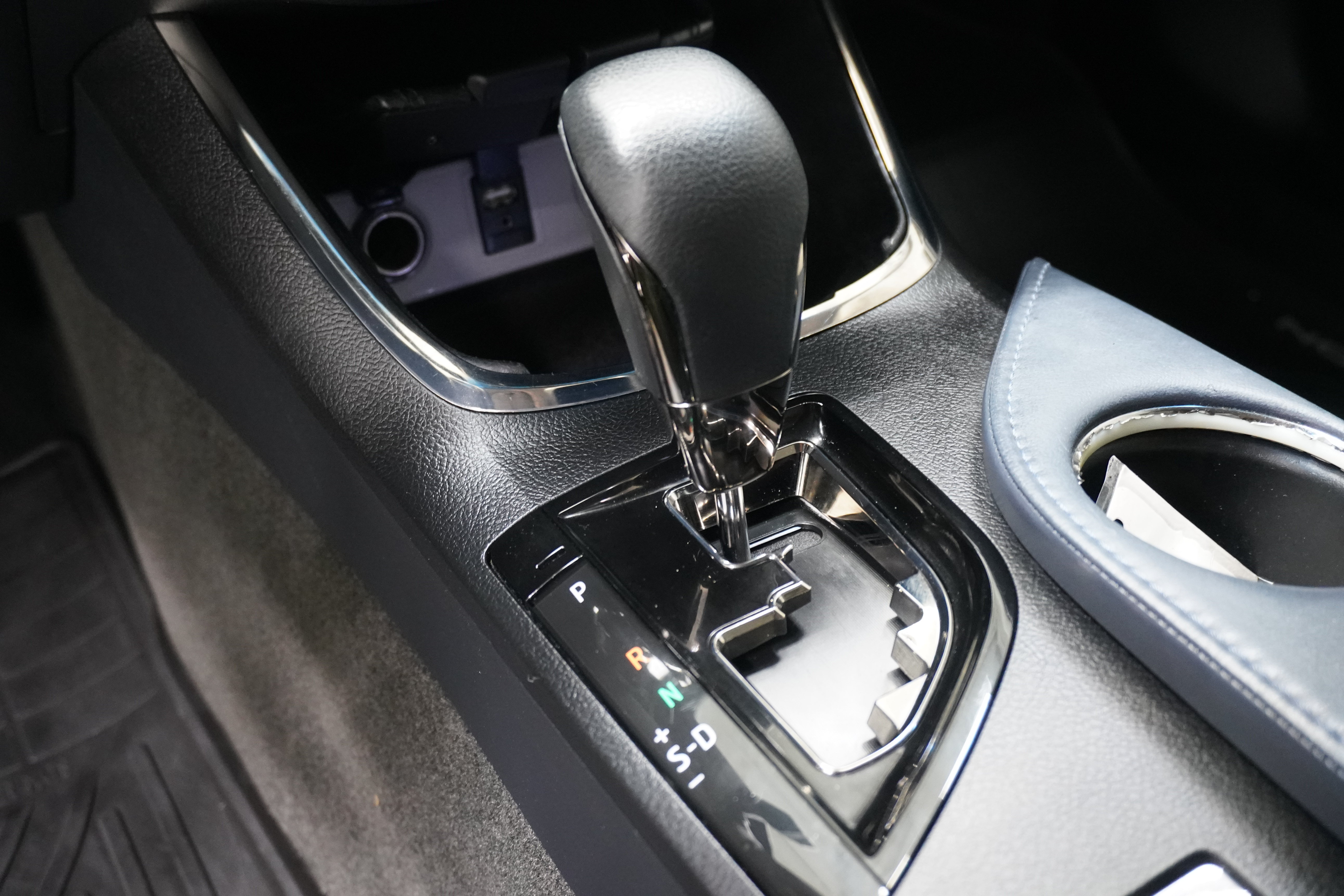 Used 2014 Toyota Avalon XLE Premium FWD image 21
