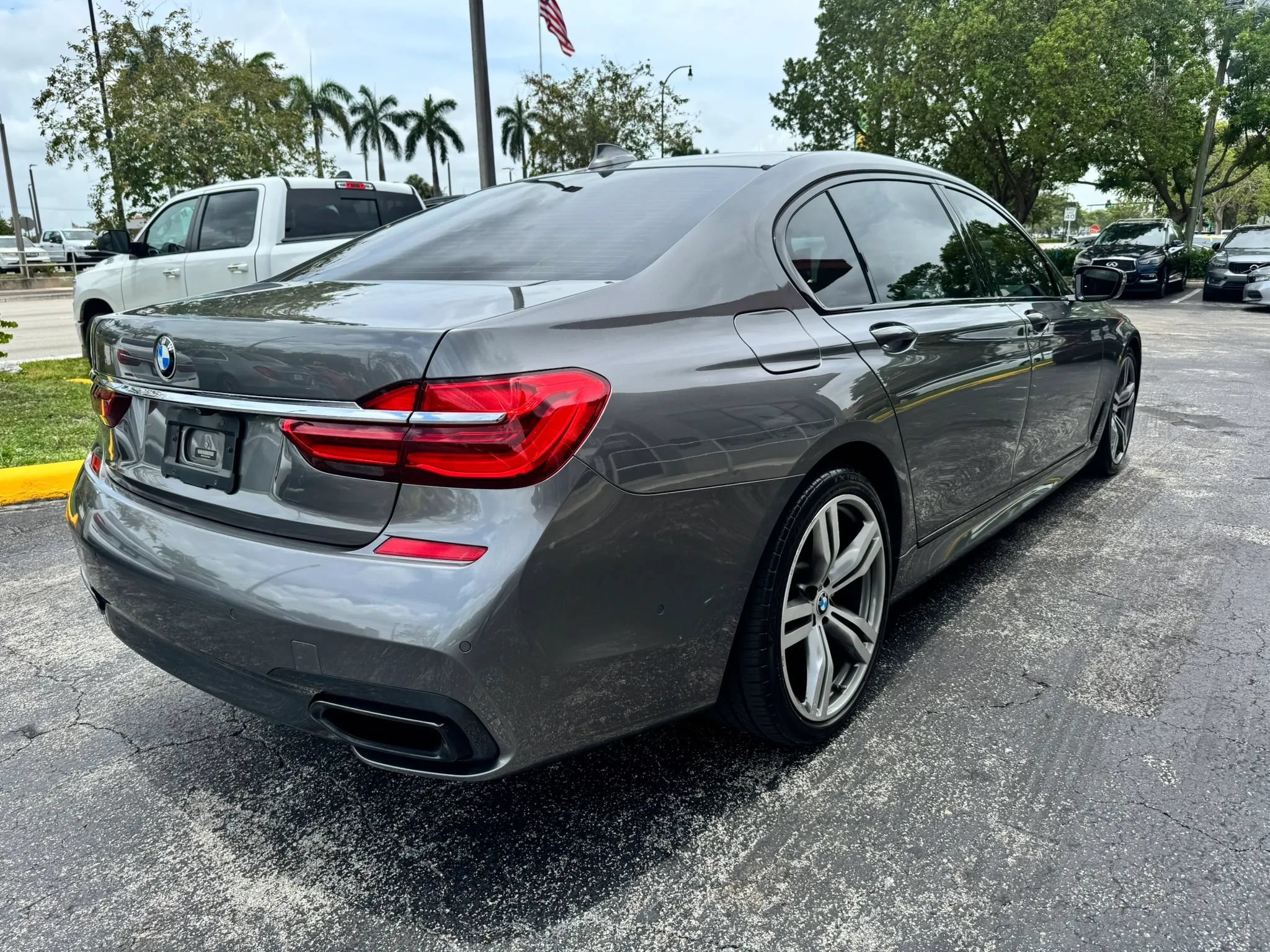 Used 2016 BMW 750i xDrive AWD/4WD image 6