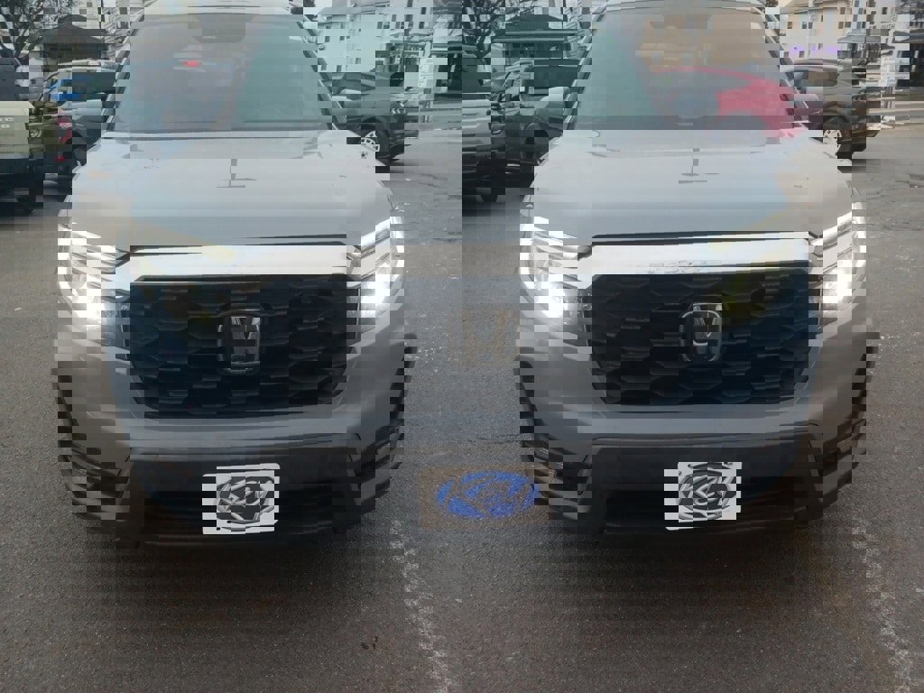 Used 2024 Honda Passport EX-L image 3