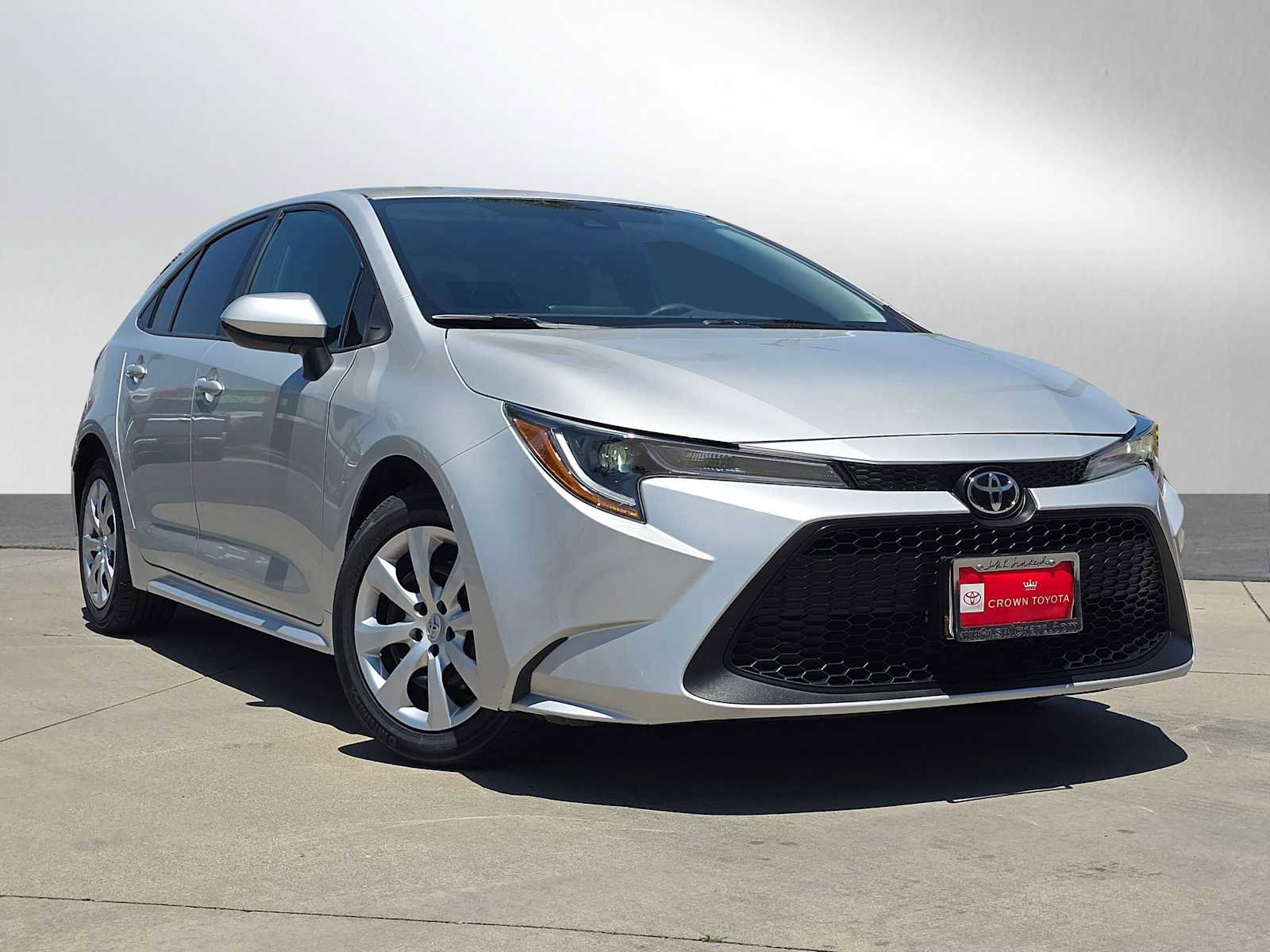 Certified 2022 Toyota Corolla LE FWD image 1