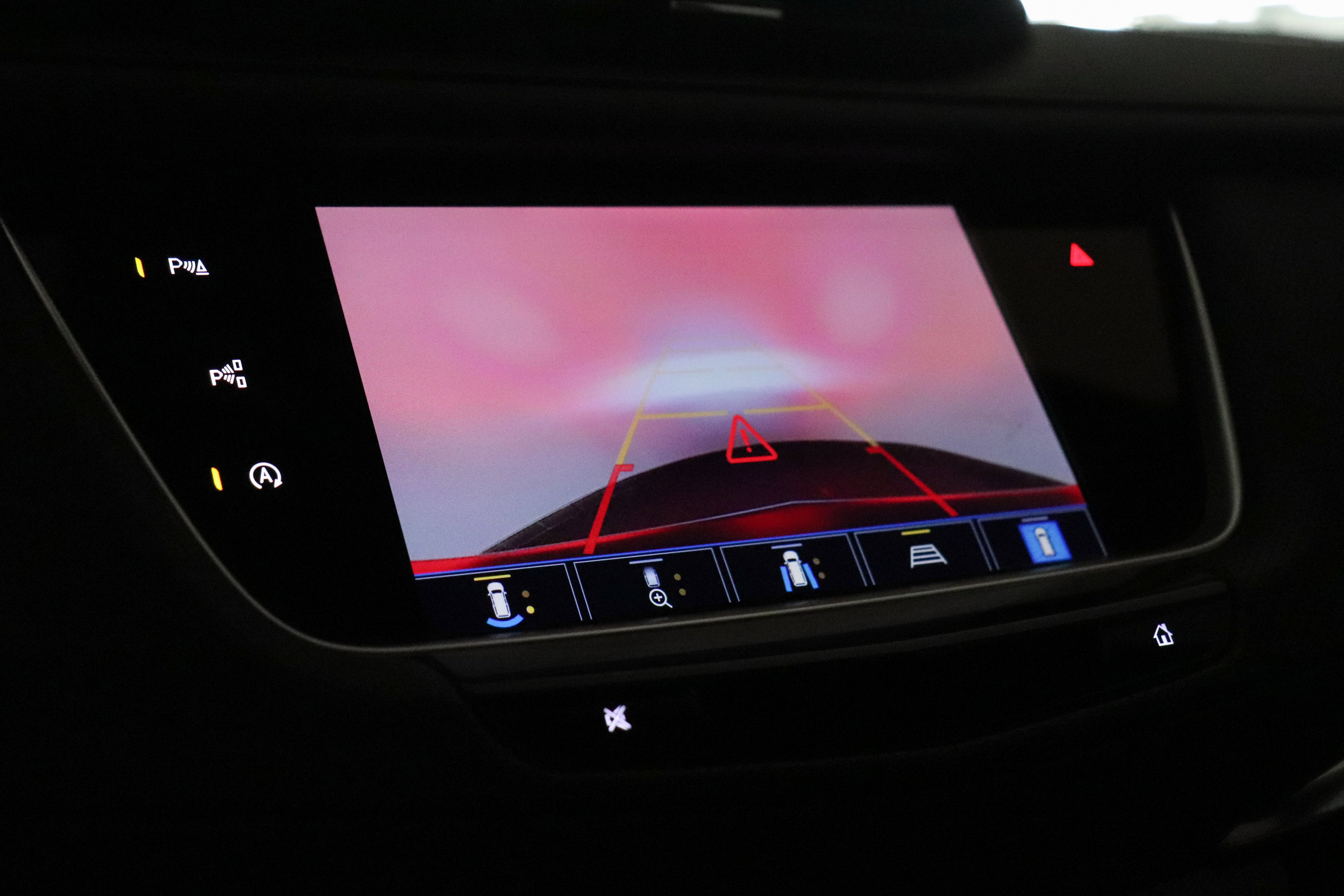 Used 2023 Cadillac XT5 Sportv w/ Technology Package image 32