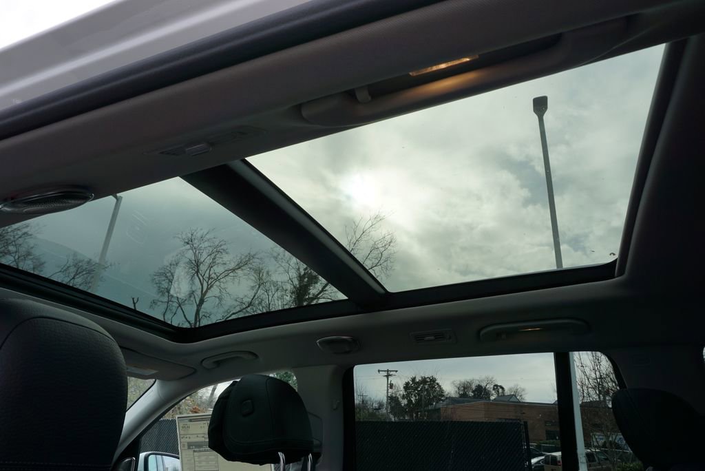 New 2026 Mercedes-Benz GLS 450 4MATIC image 16