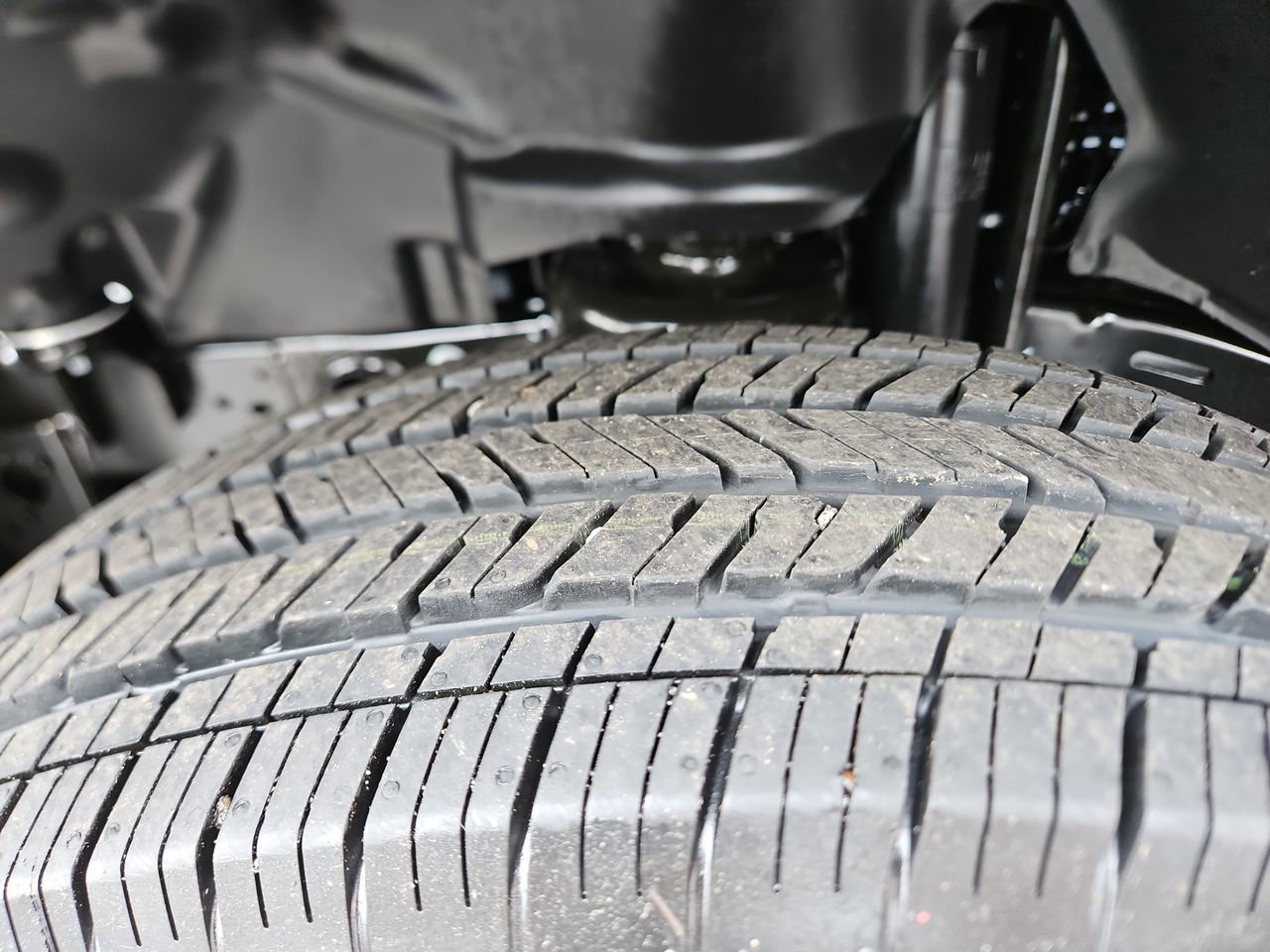 New 2025 Jeep Gladiator Sport image 11