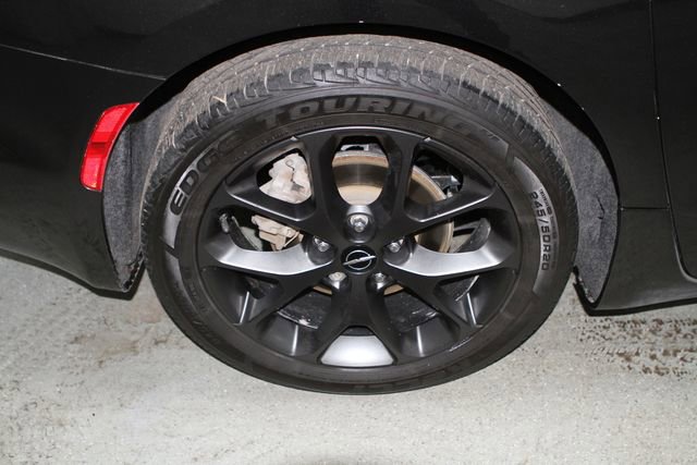 Used 2021 Chrysler Pacifica Touring-L w/ Uconnect Theater Family Group FWD image 4