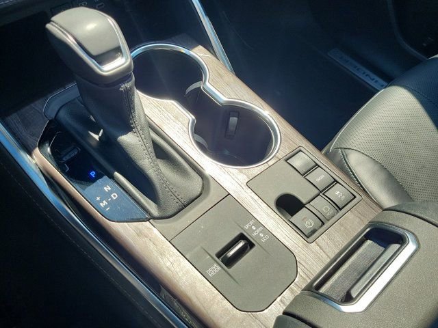 Used 2023 Toyota Highlander Limited image 33