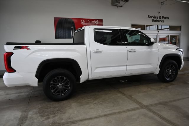 Used 2023 Toyota Tundra SR5 w/ SR5 Convenience Package AWD/4WD image 5