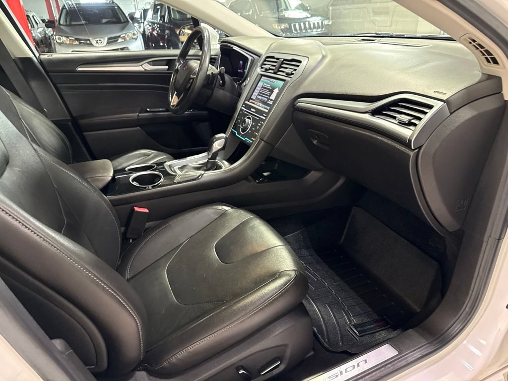 Used 2013 Ford Fusion Titanium FWD image 39