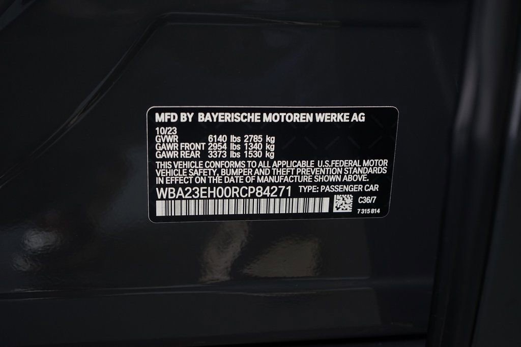 Used 2024 BMW 740i w/ Premium Package image 34