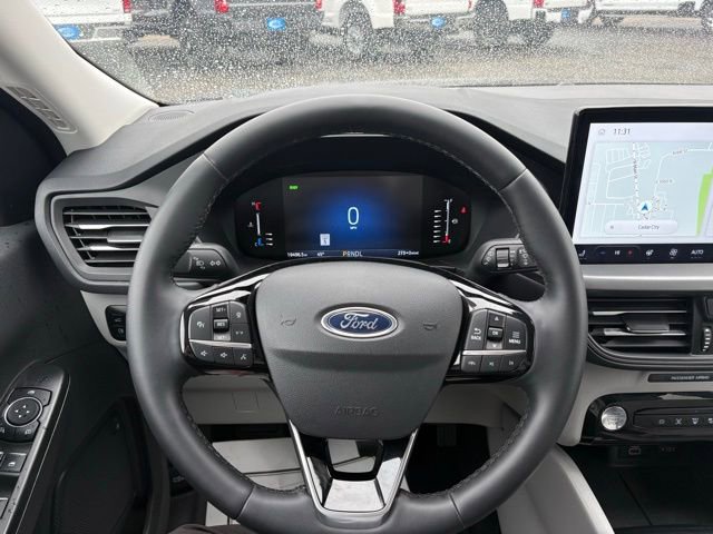Used 2024 Ford Escape SE image 30