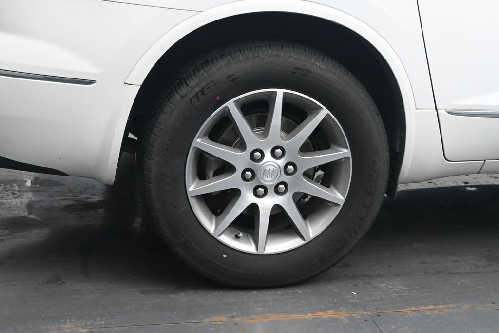 Used 2017 Buick Enclave Leather FWD image 10