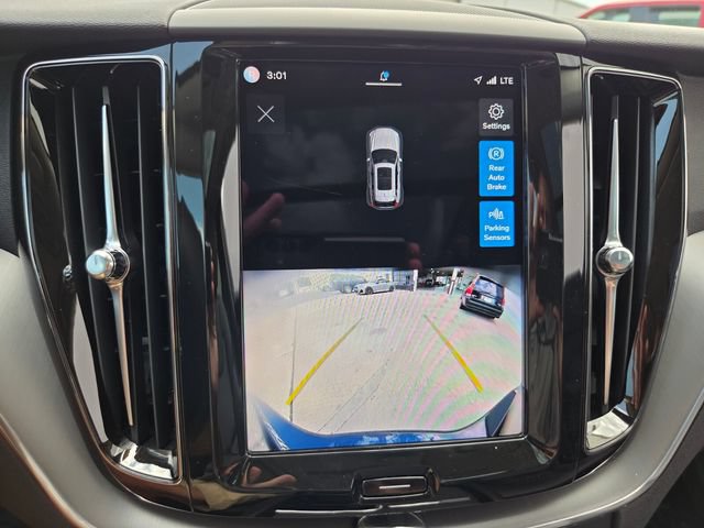 Certified 2024 Volvo XC60 B5 Core w/ Climate Package AWD/4WD image 29