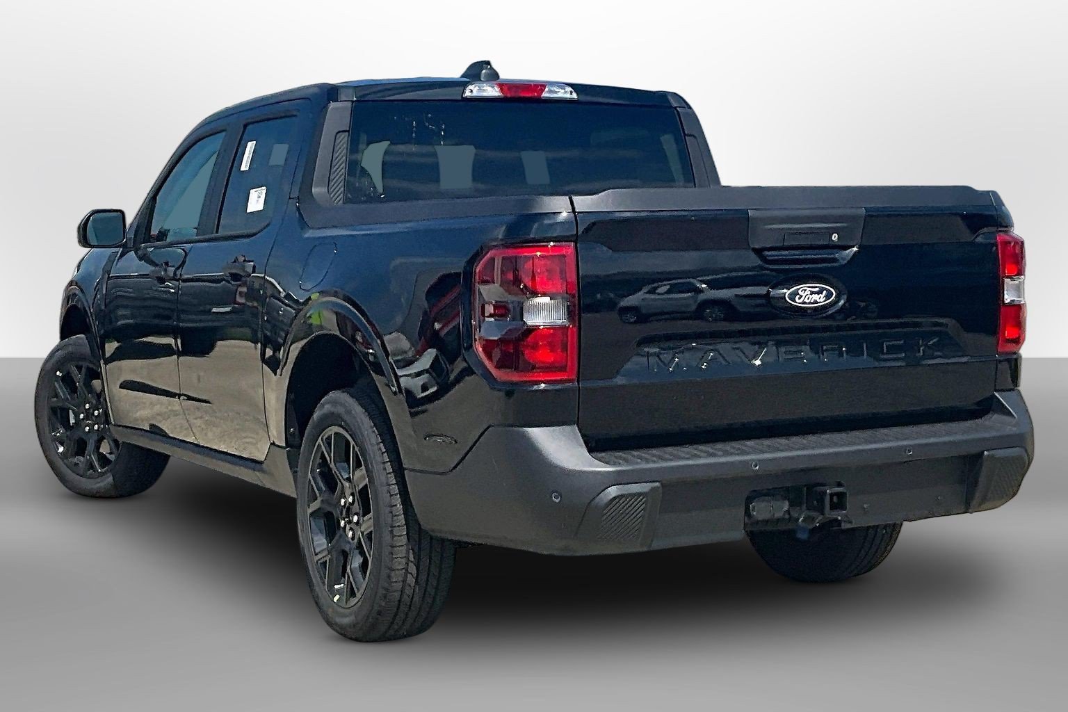 New 2026 Ford Maverick XLT w/ Equipment Group 301A AWD/4WD image 3