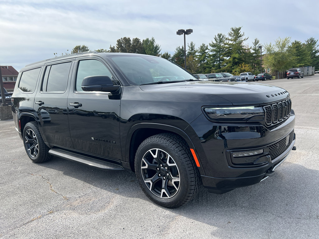 New 2025 Jeep Wagoneer Series II AWD/4WD image 3