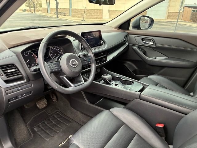 Certified 2023 Nissan Rogue SV w/ SV Premium B Package FWD image 11