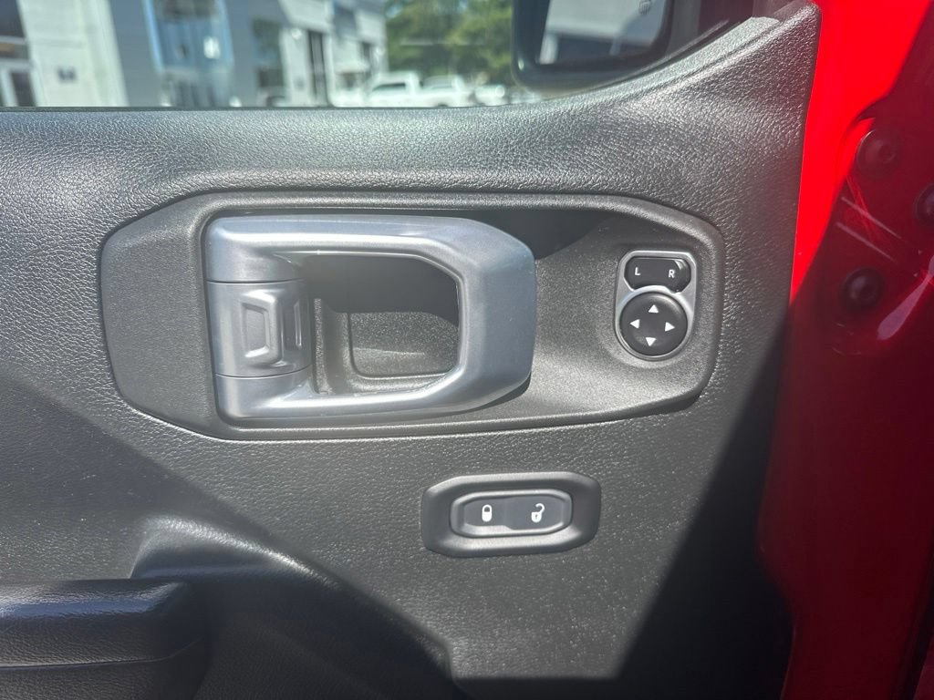 Used 2020 Jeep Wrangler Sport AWD/4WD image 14