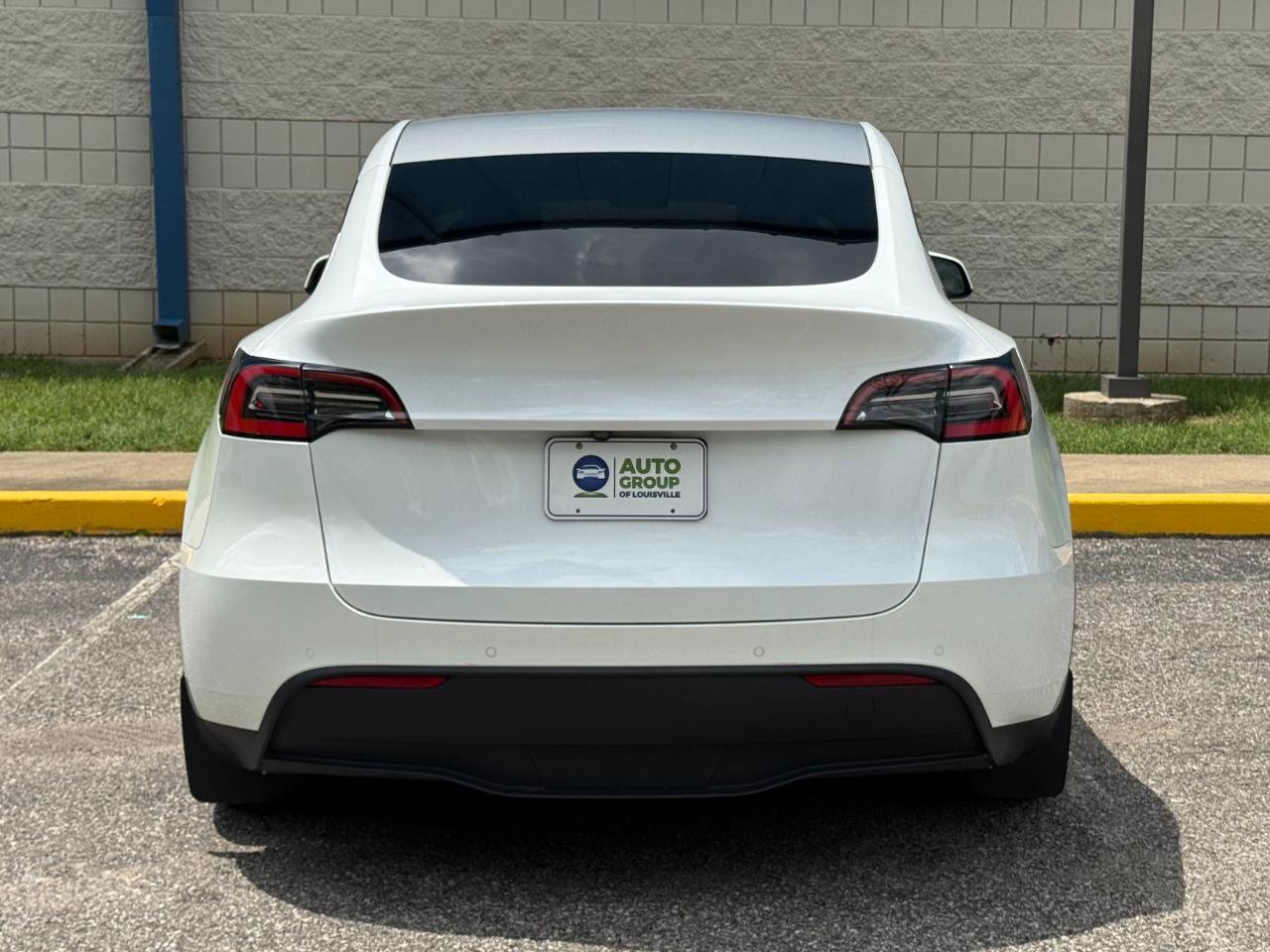 Used 2021 Tesla Model Y Long Range AWD/4WD image 6