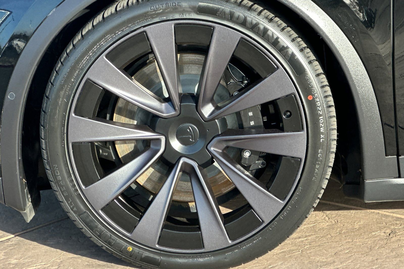 Used 2022 Tesla Model X Plaid image 32