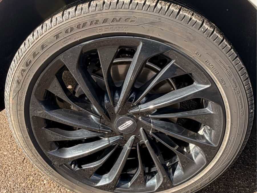 Used 2022 Lincoln Aviator Reserve w/ Equipment Group 201A AWD/4WD image 11