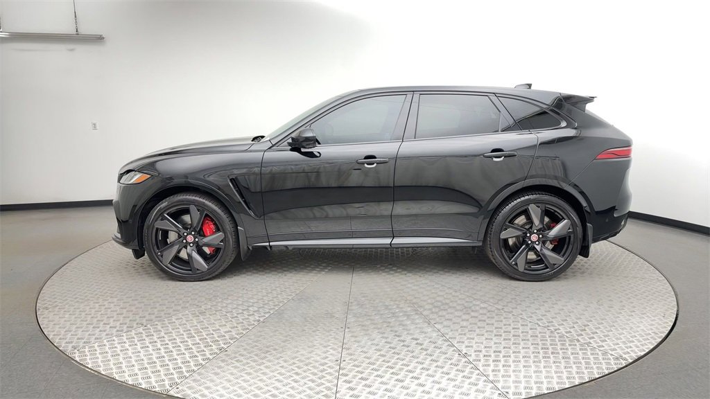 Used 2023 Jaguar F-PACE SVR image 5