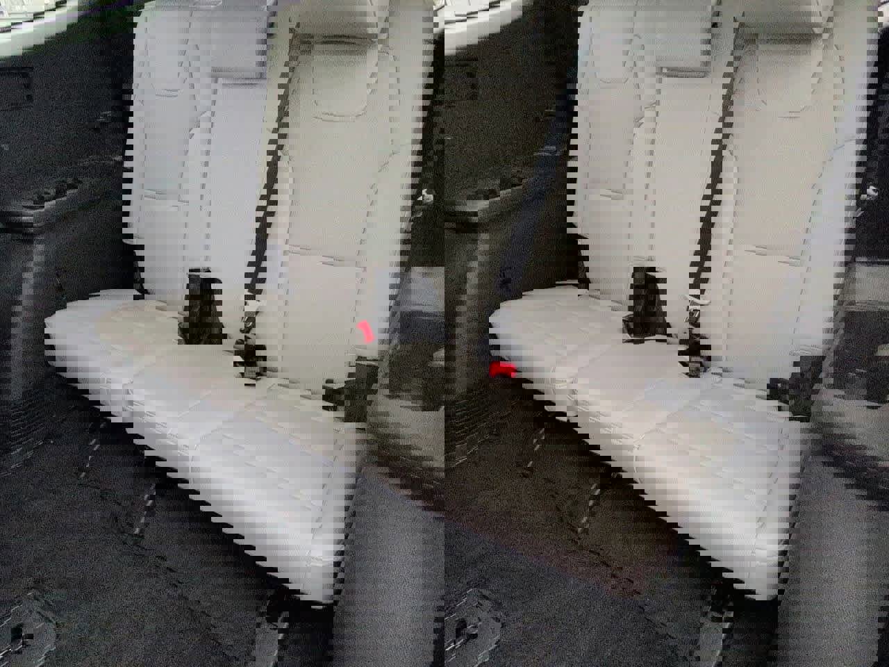 Used 2024 Kia Telluride S image 20