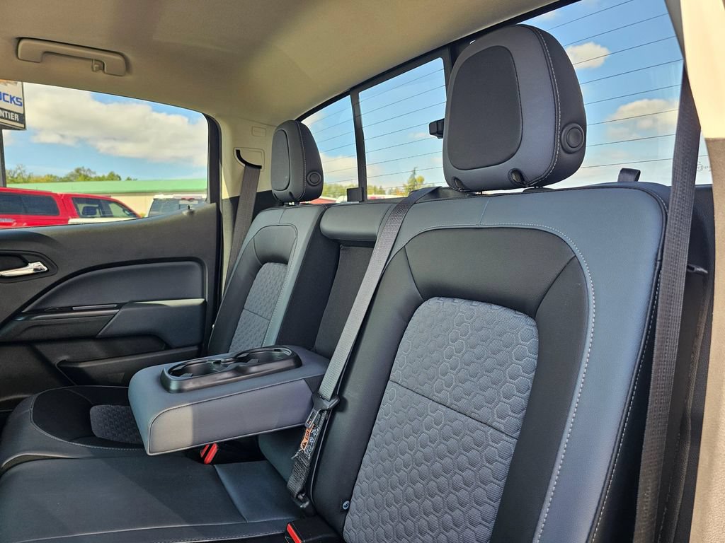 Used 2019 Chevrolet Colorado Z71 AWD/4WD image 18