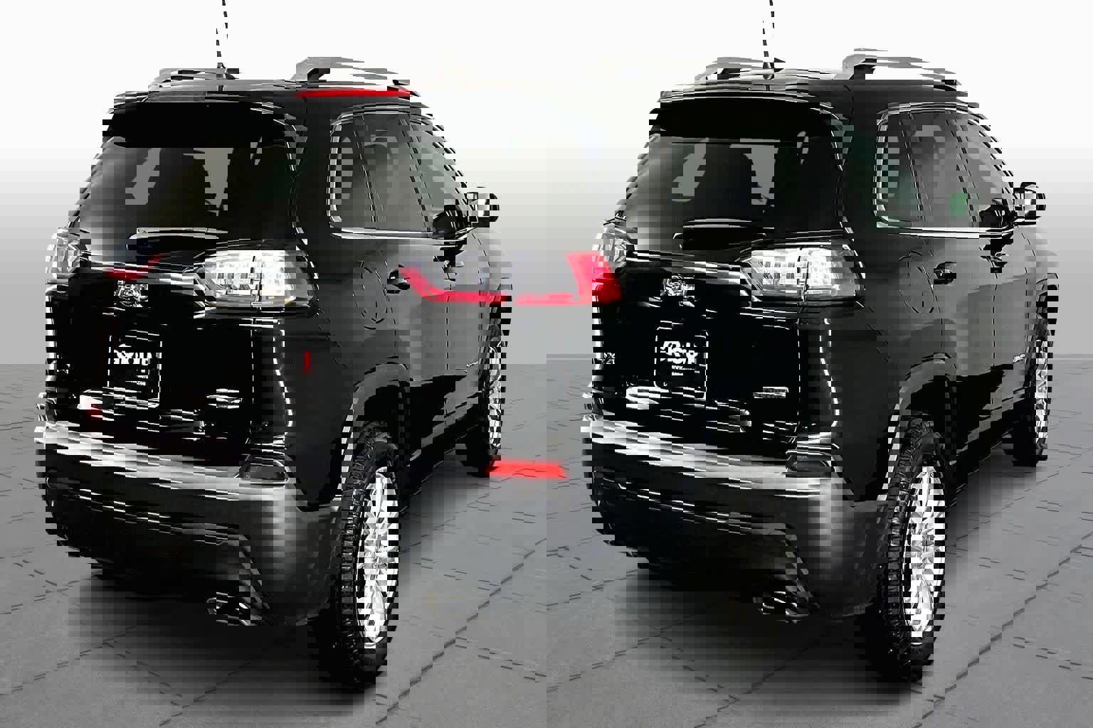 Used 2019 Jeep Cherokee Latitude w/ Popular Appearance Group image 13