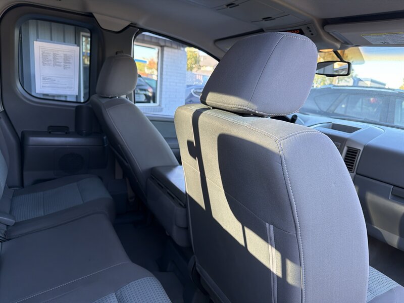 Used 2006 Nissan Titan SE AWD/4WD image 32