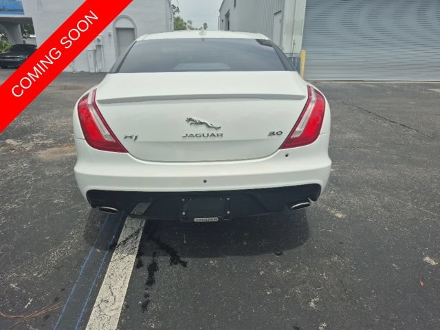 Used 2016 Jaguar XJ R-Sport RWD image 6