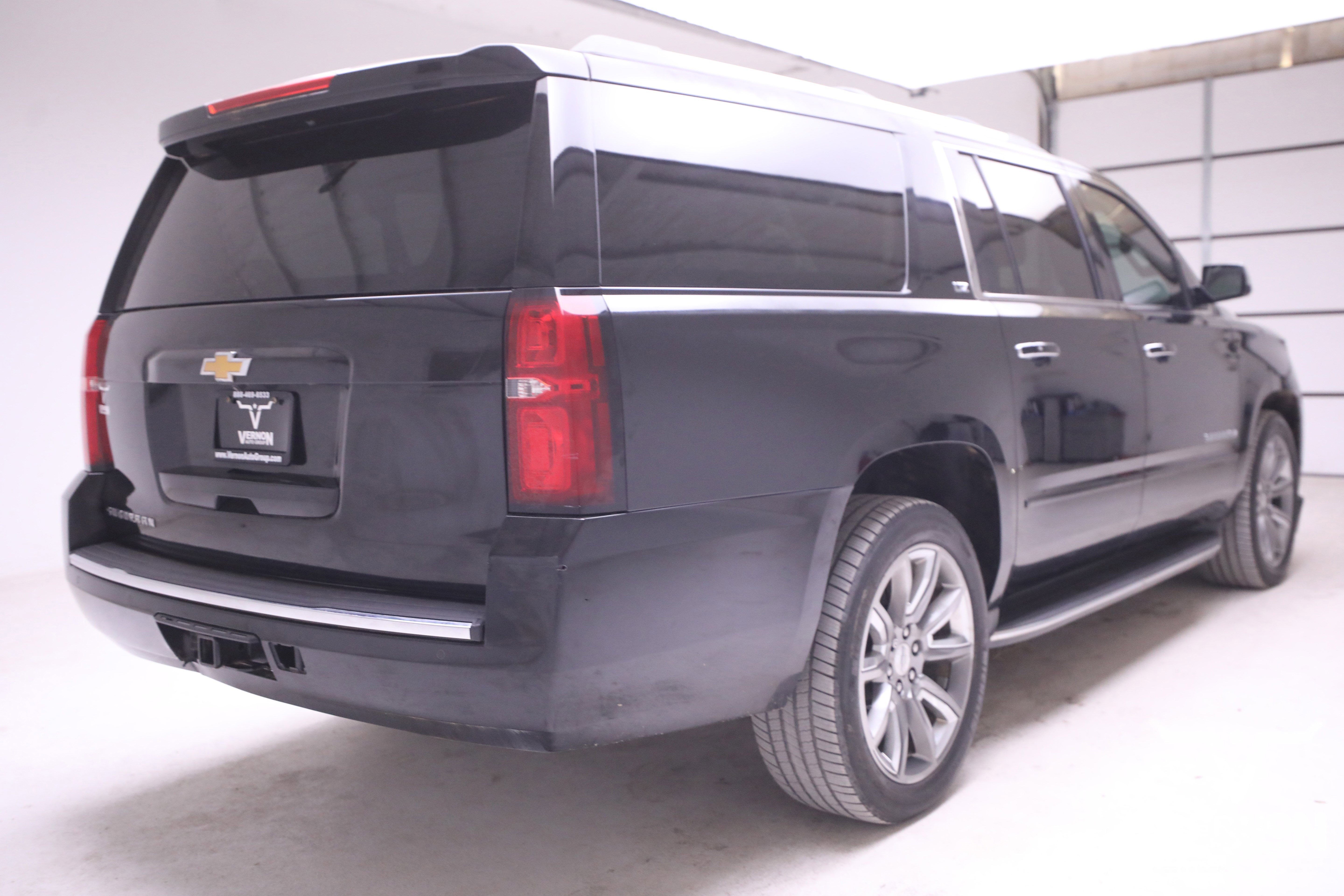 Used 2016 Chevrolet Suburban LTZ image 5