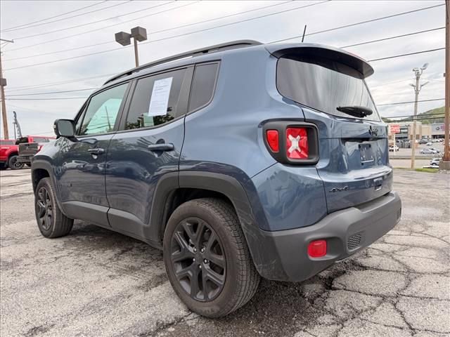 Used 2022 Jeep Renegade Altitude AWD/4WD image 7