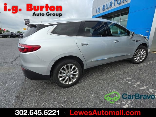 Used 2021 Buick Enclave Essence w/ Sound and Sites Package FWD image 5