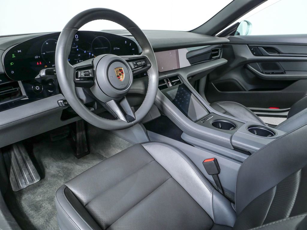 Certified 2022 Porsche Taycan 4S image 4