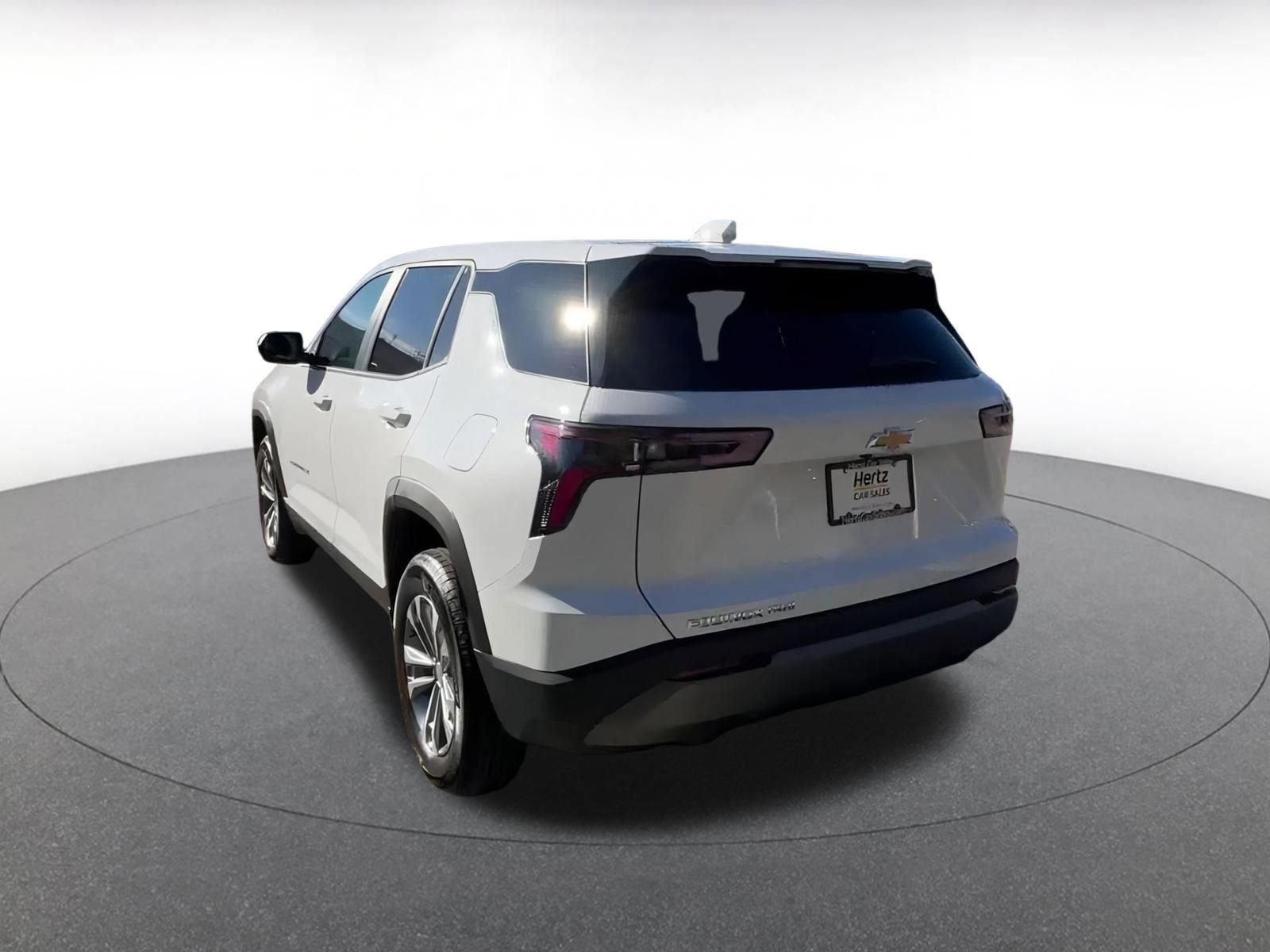 Used 2025 Chevrolet Equinox LT image 11