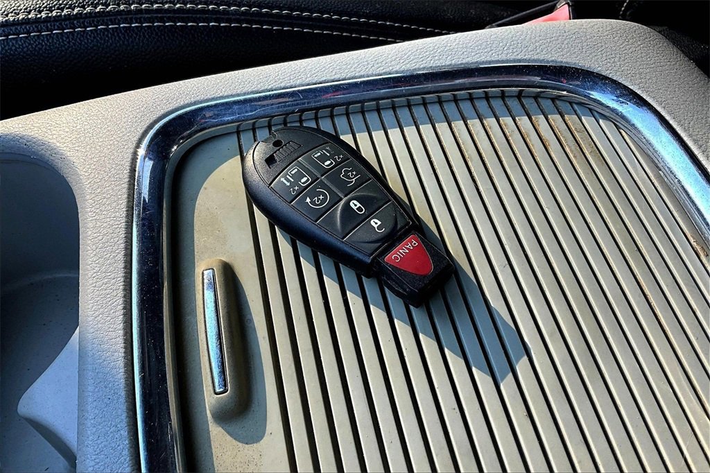 Used 2019 Dodge Grand Caravan SXT image 32