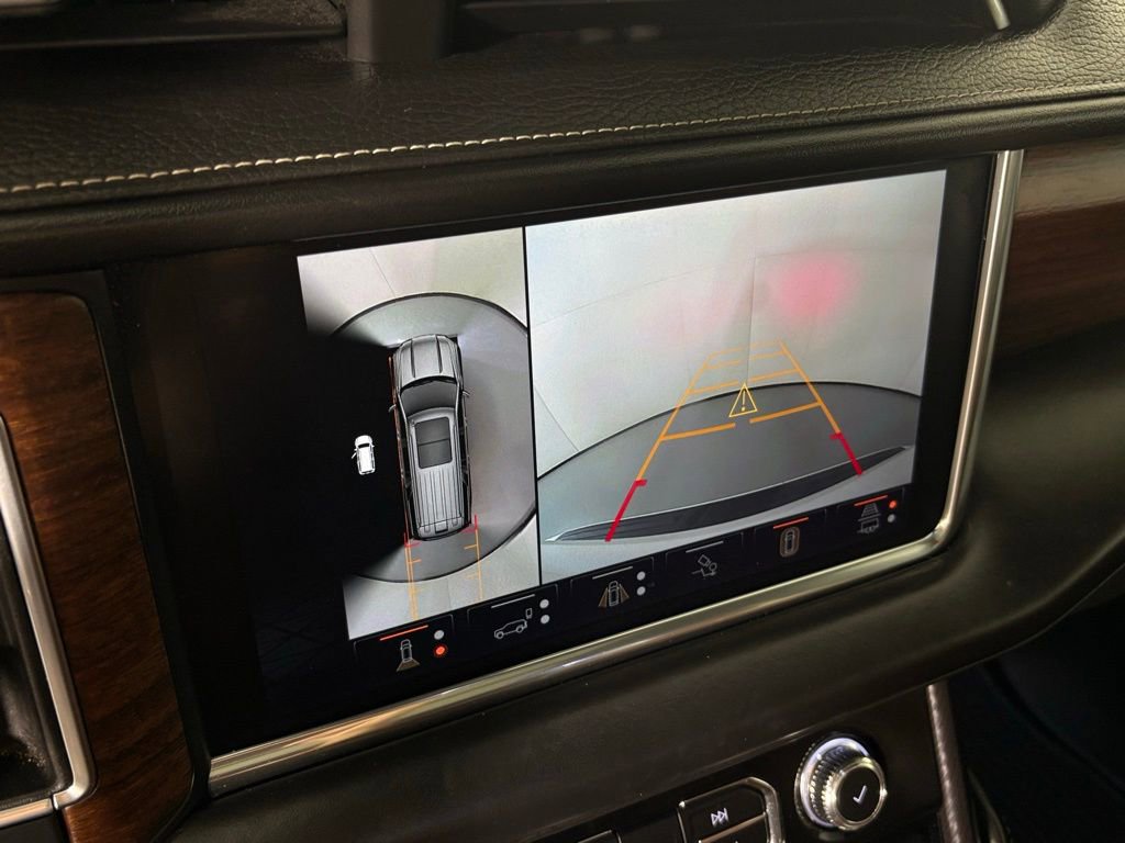 Used 2023 GMC Yukon Denali Ultimate image 32
