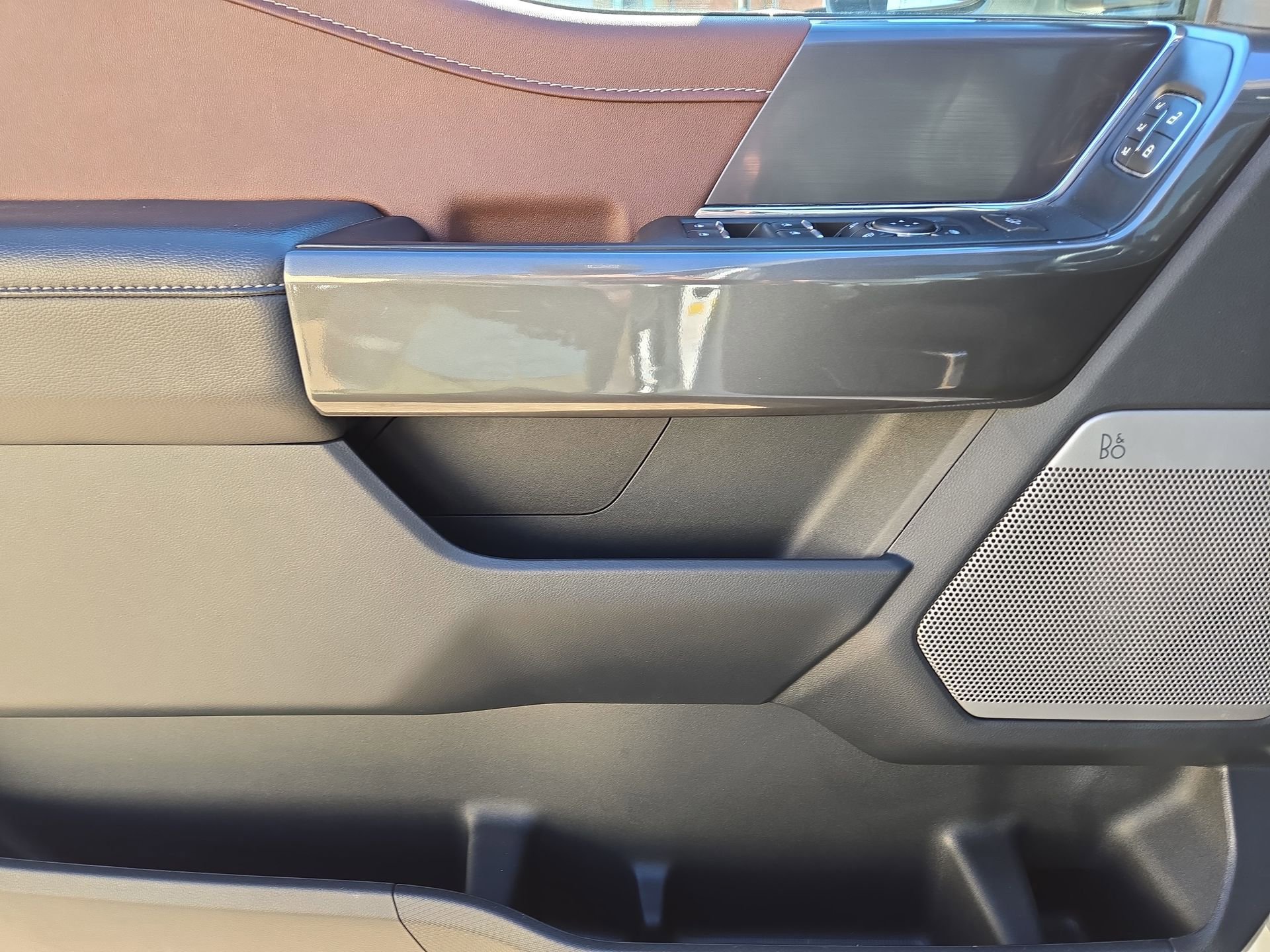 Used 2023 Ford F150 Lariat AWD/4WD image 15