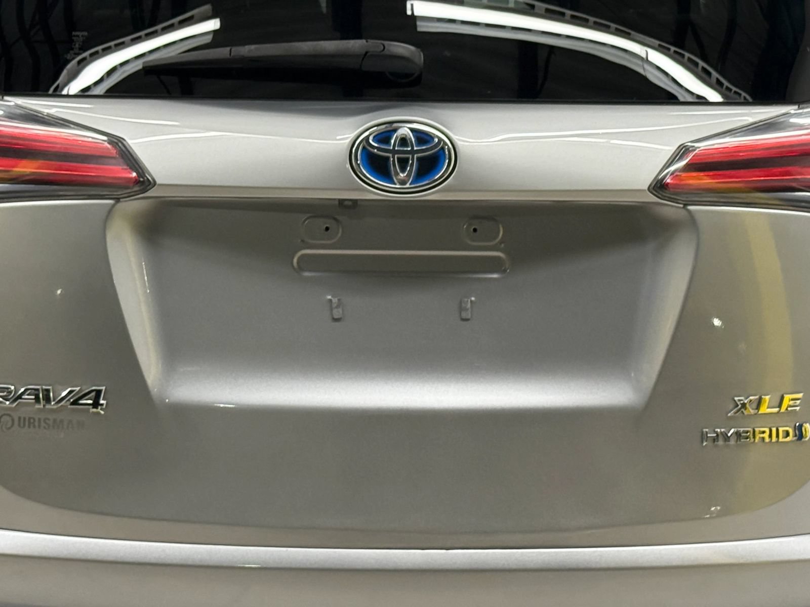 Used 2017 Toyota RAV4 XLE AWD/4WD image 10